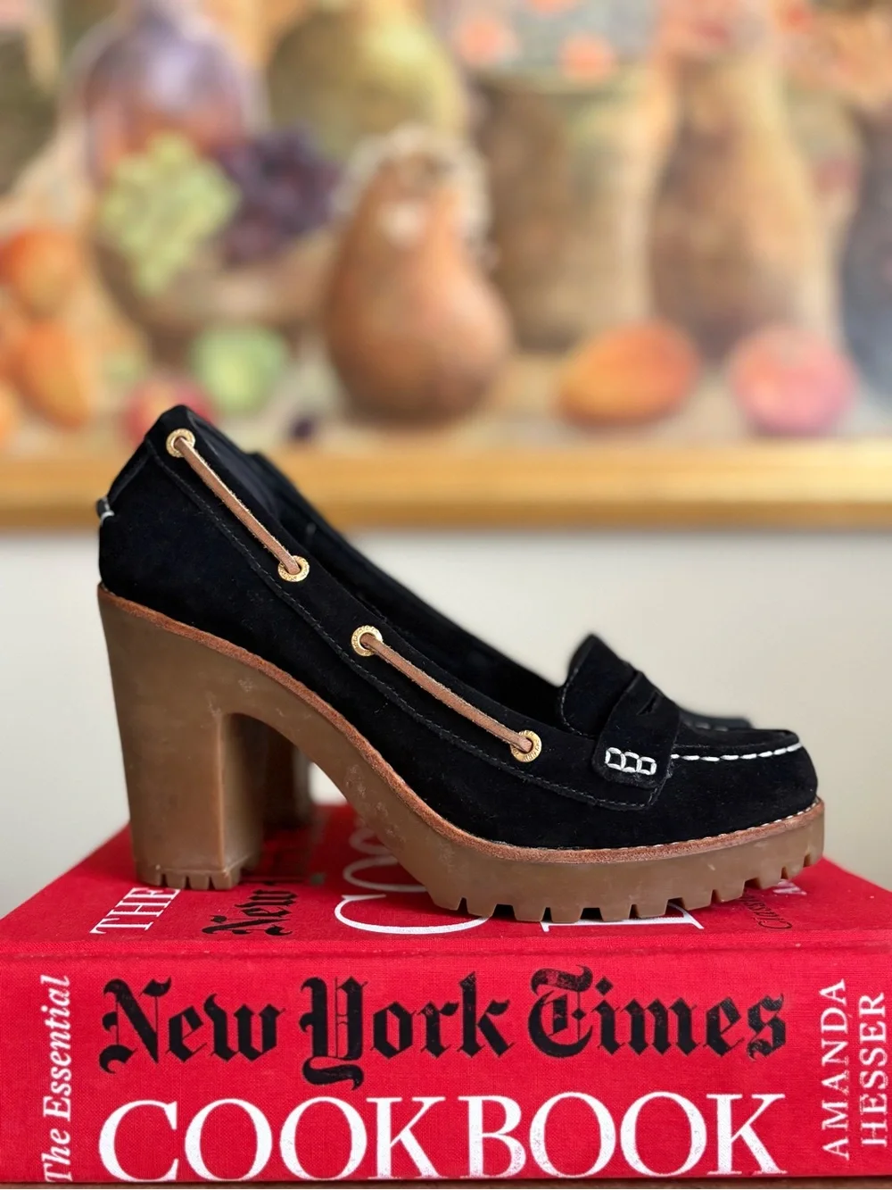 Black Pumps